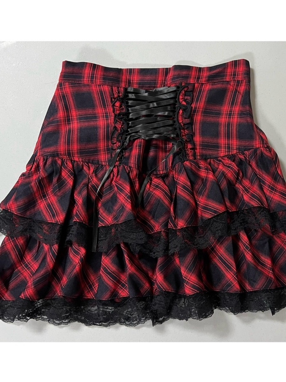 Red Black Plaid Lace-Up Corset Ruffle Mini Skirt Size S 🖤♥️✨ #plaid #corset